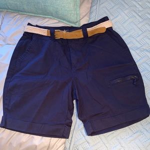 Croft & Barrow natural fit navy casual cuffed leg Bermuda shorts size 4